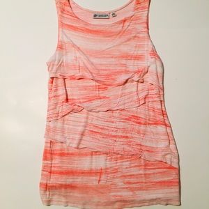 Versona coral and white tank size small